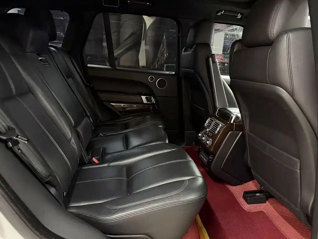 Range Rover 3.0 SC V6 Prosperity