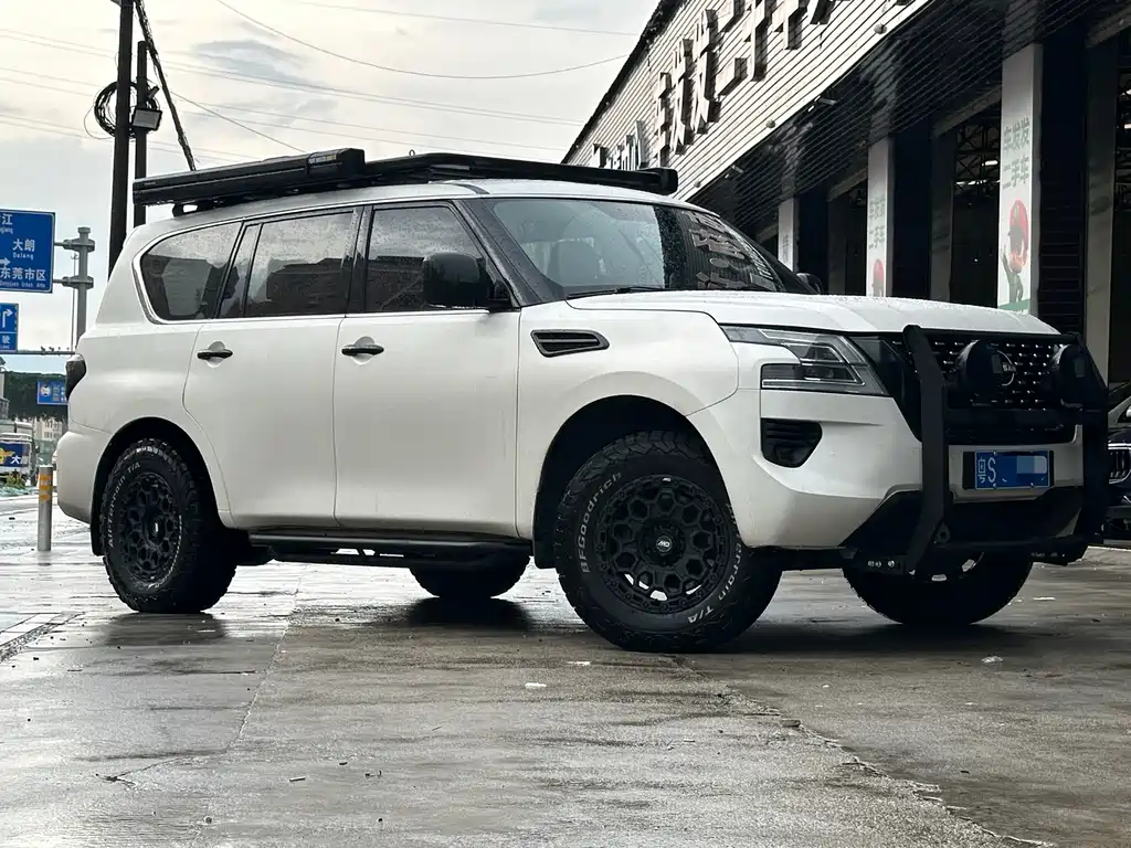 Patrol 4.0 L Middle East