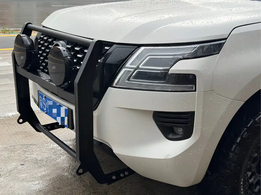 Patrol 4.0 L Middle East