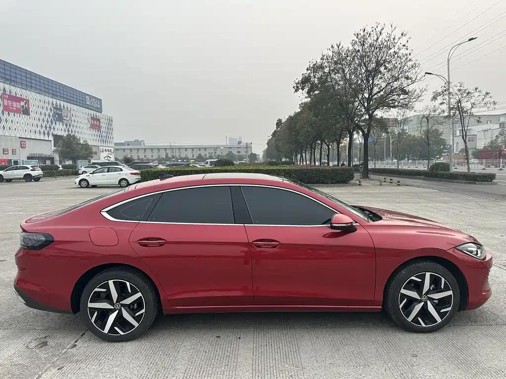 Lamando Lamando L 280 TSI DSG Spicy Cool