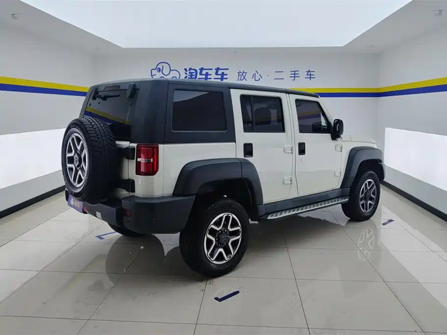 BAIC BJ40 40 L 2.3 T Auto 4 WD Premium