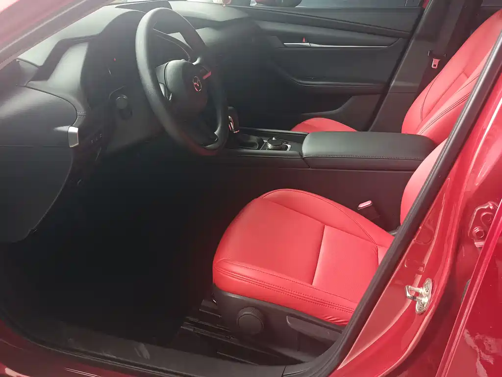 Mazda 3 Axela 1.5 L Auto Quality Beauty