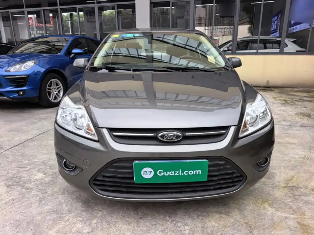 Focus Sedan Classic 1.8 L Manual Basic