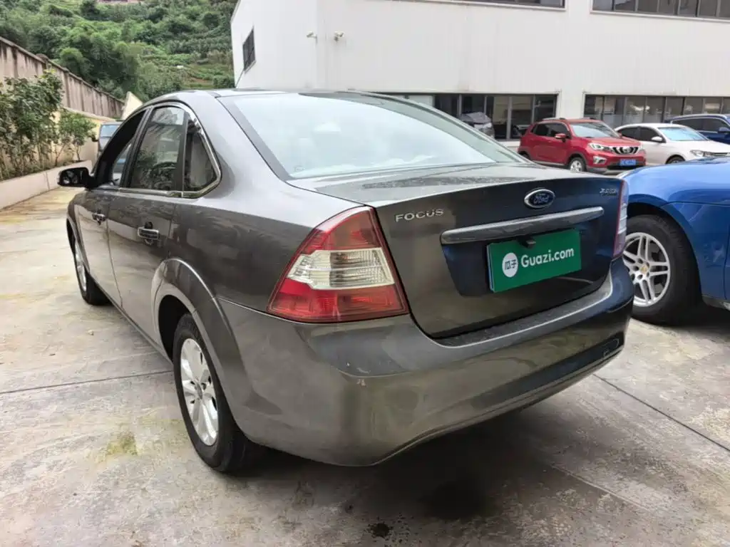Focus Sedan Classic 1.8 L Manual Basic