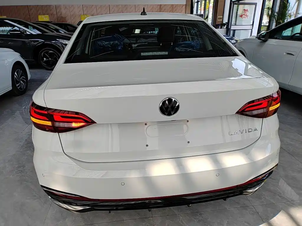 Lavida 1.5 L Auto Starry Sky 5 Million