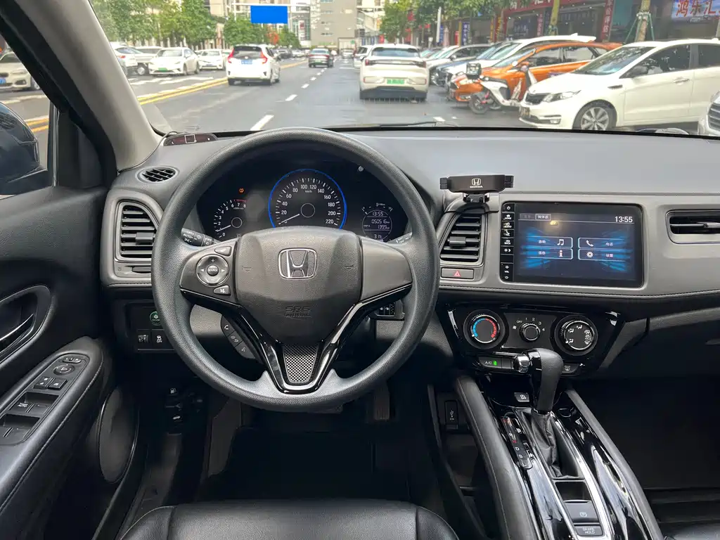 Vezel 1.5 L CVT Pioneer
