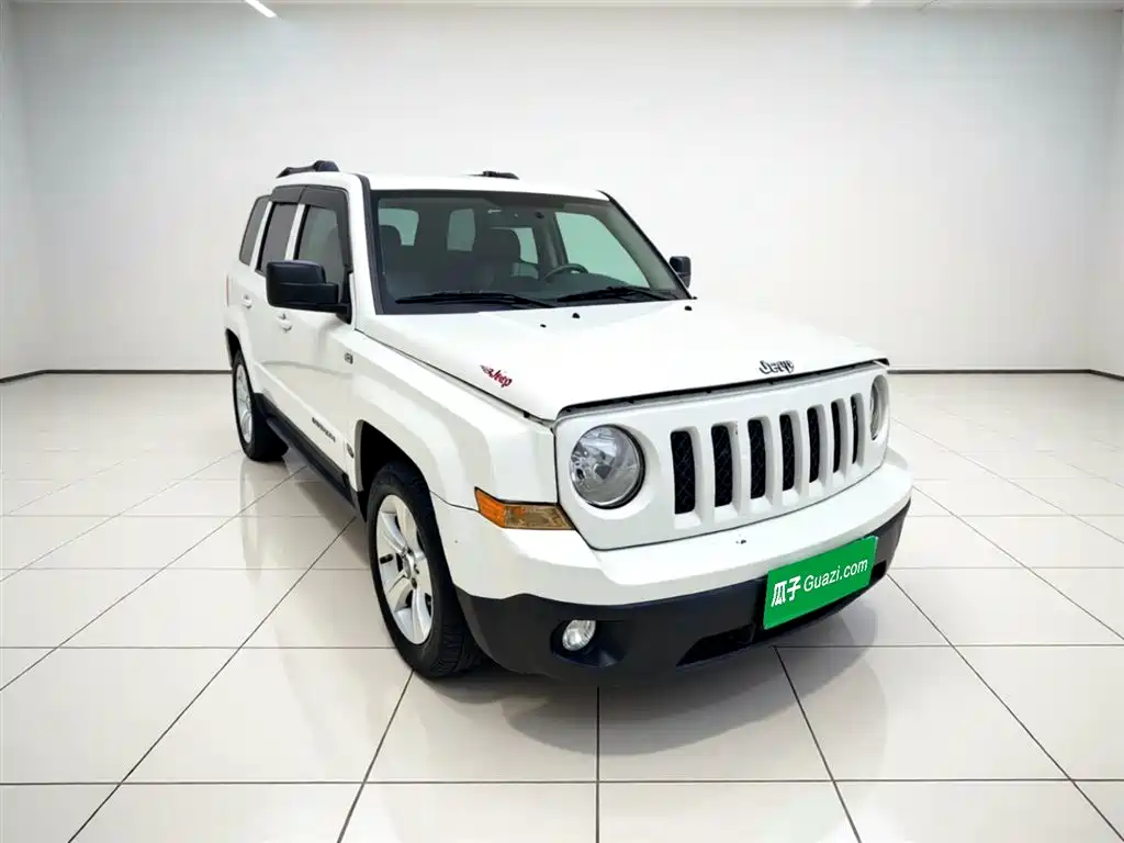 Patriot 2.4 L Sport