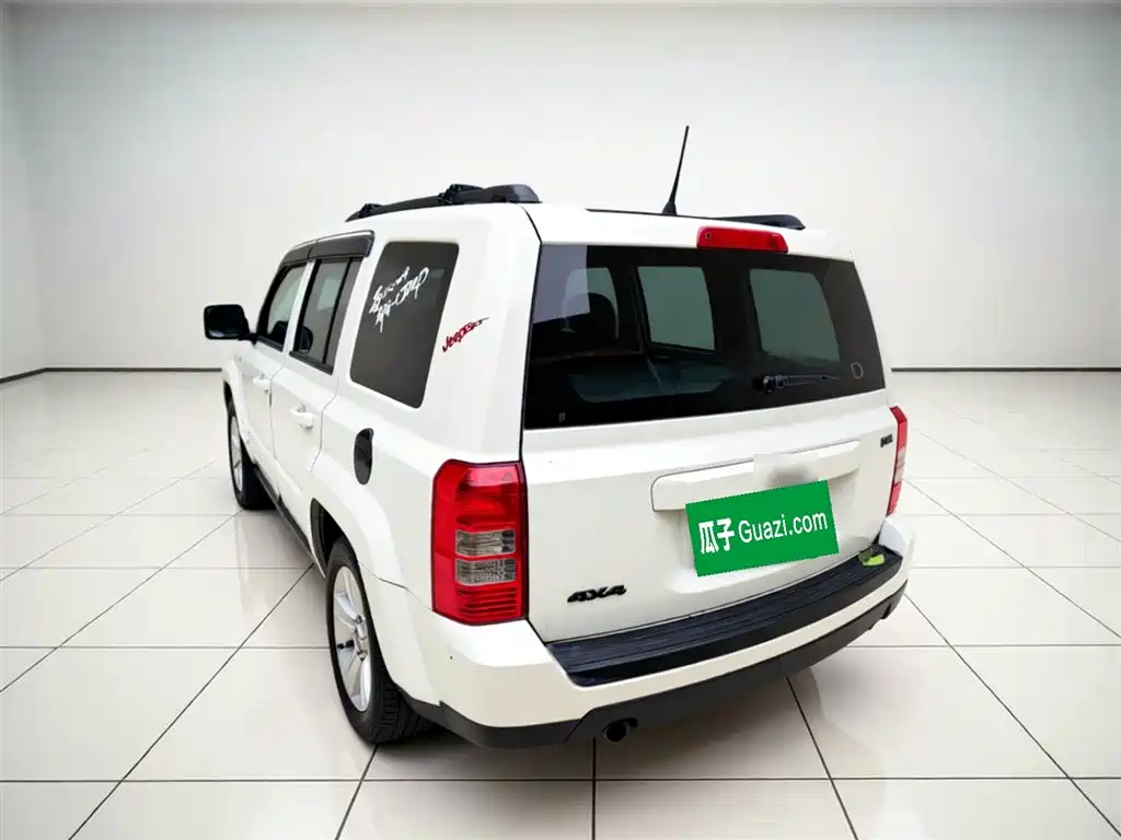 Patriot 2.4 L Sport