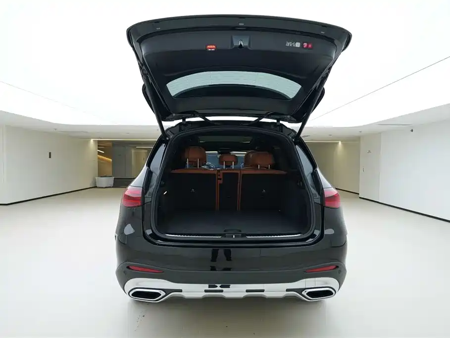 Mercedes-Benz GLC GLC 300 L 4 MATIC Dynamic 5-seat