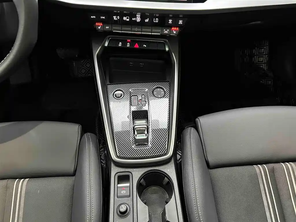 Audi A3 Facelift Sportback 35 TFSI Fashion Sport