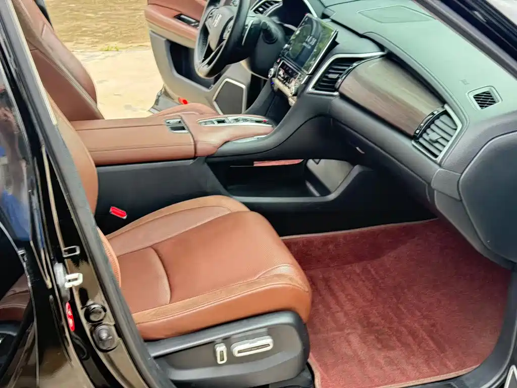 Avancier 370 TURBO 4 WD Distinguished