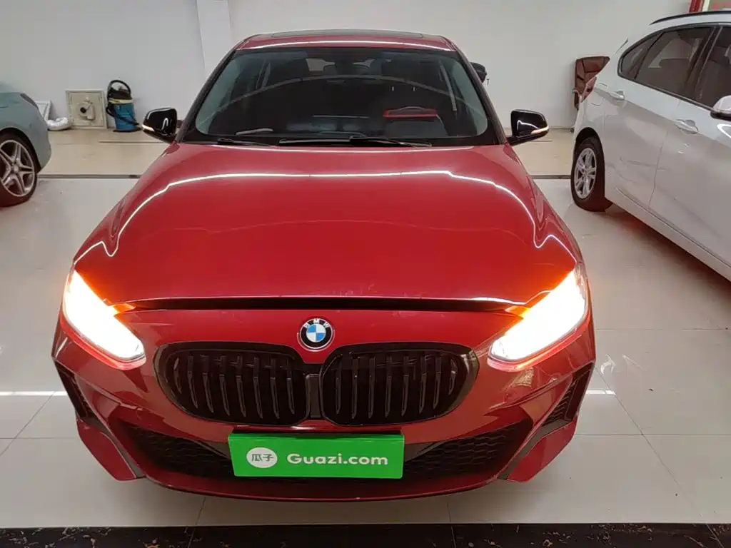 BMW 1 Series Facelift 120 i M Sport Night
