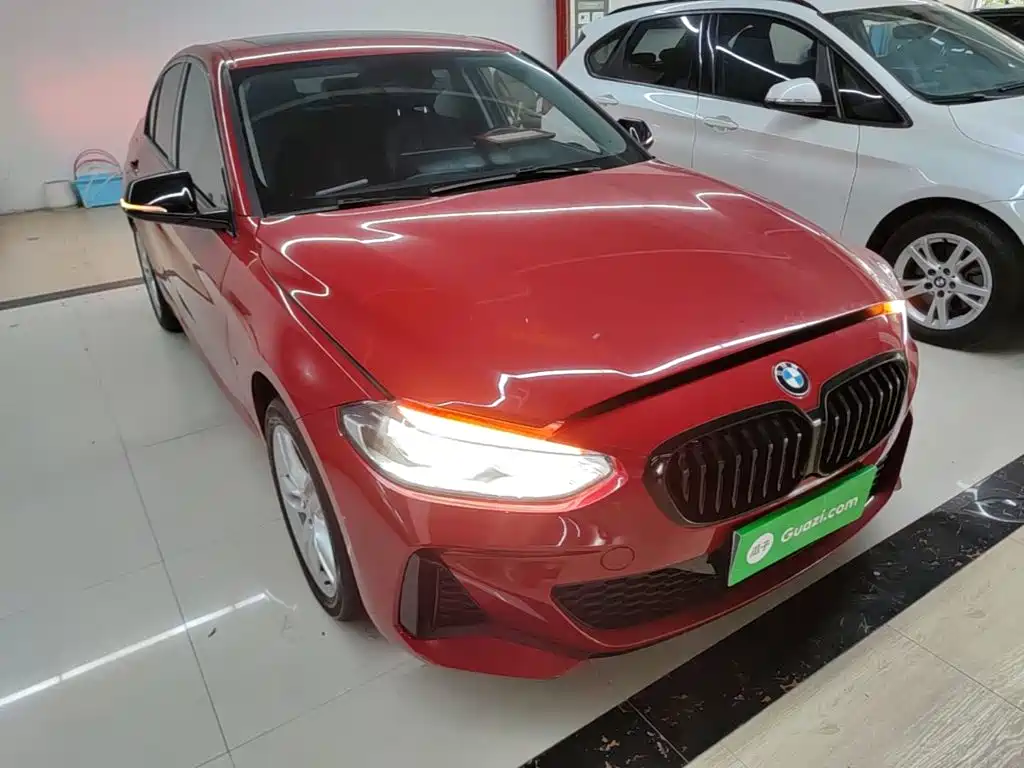 BMW 1 Series Facelift 120 i M Sport Night
