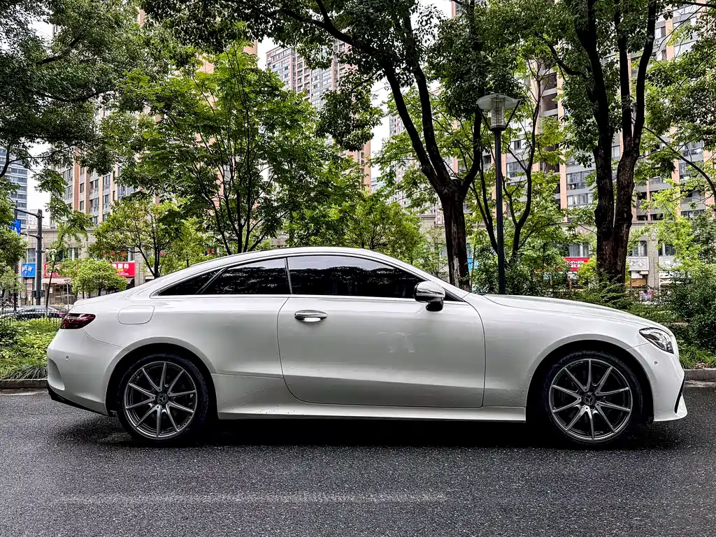 Mercedes-Benz E-Class (Import) Facelift E 260 Coupe