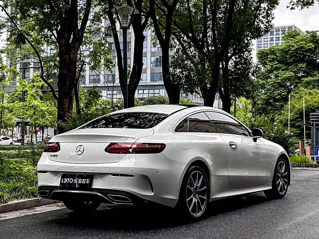 Mercedes-Benz E-Class (Import) Facelift E 260 Coupe