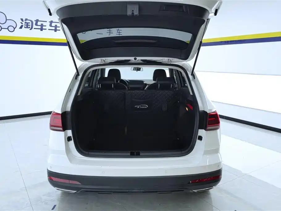 Tharu 280 TSI 2 WD Luxury PLUS