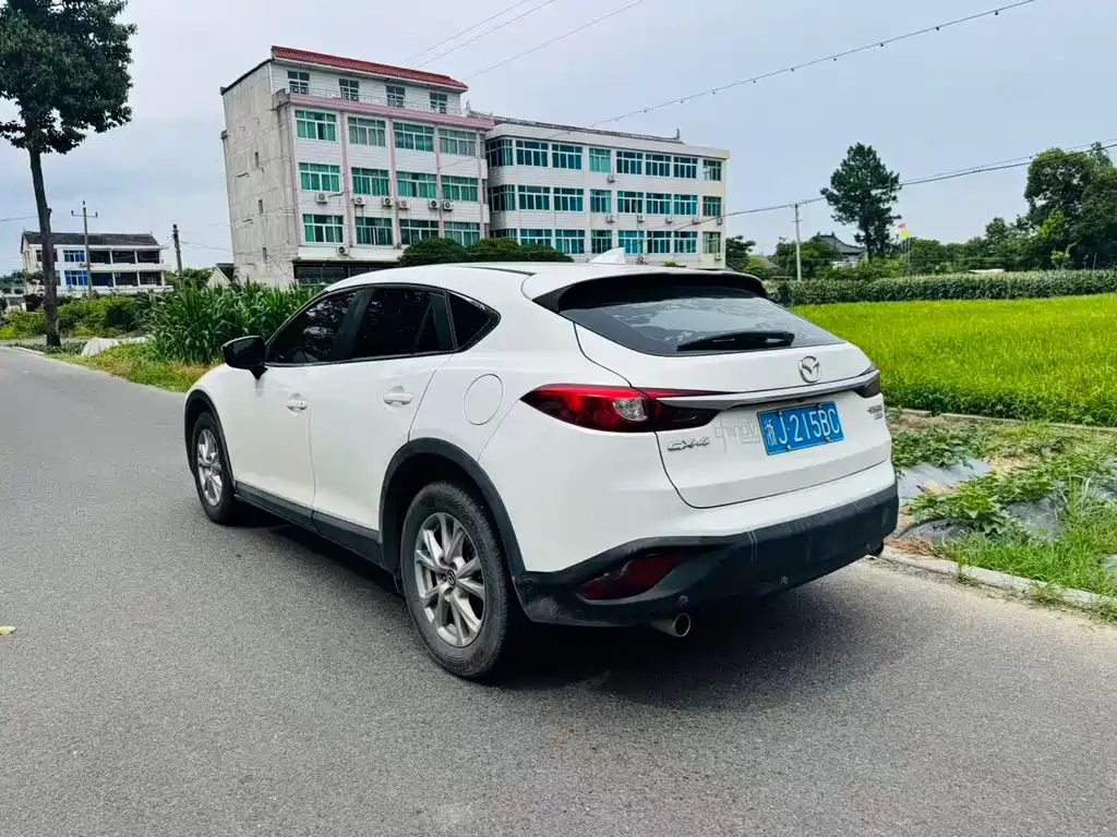 Mazda CX-4 2.0 L Auto 2 WD Blue Sky Taste