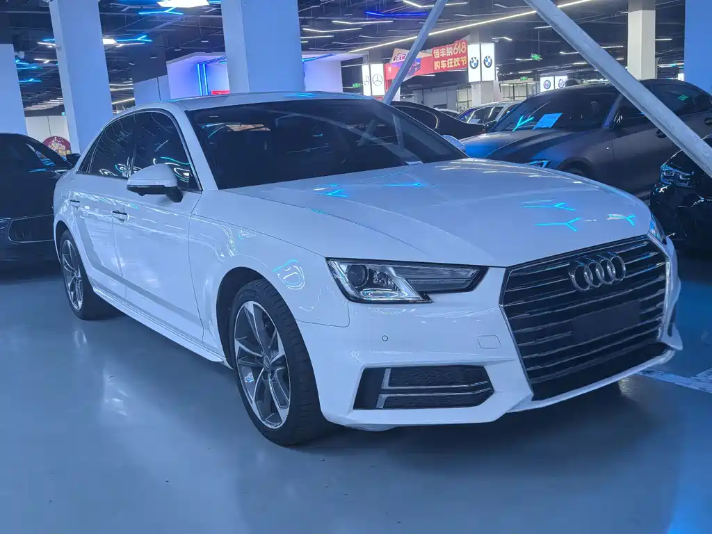 Audi A4 L 40 TFSI Progressive CN-V