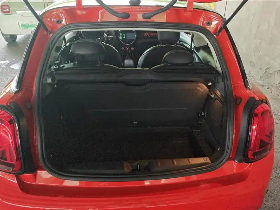 MINI 2.0 T COOPER S Artist