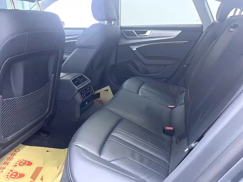 Audi A7 45 TFSI Select