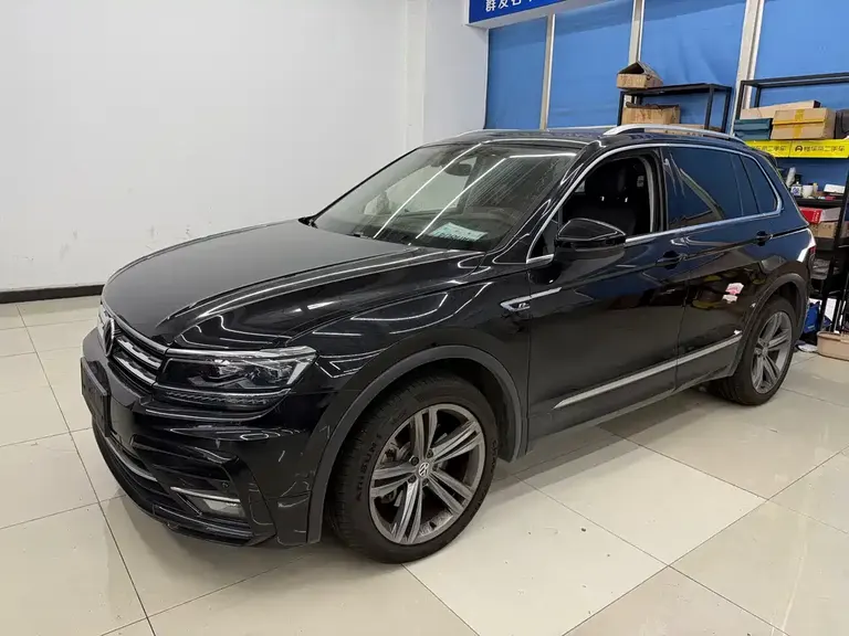 Volkswagen Tiguan 330 TSI 4 WD High Config