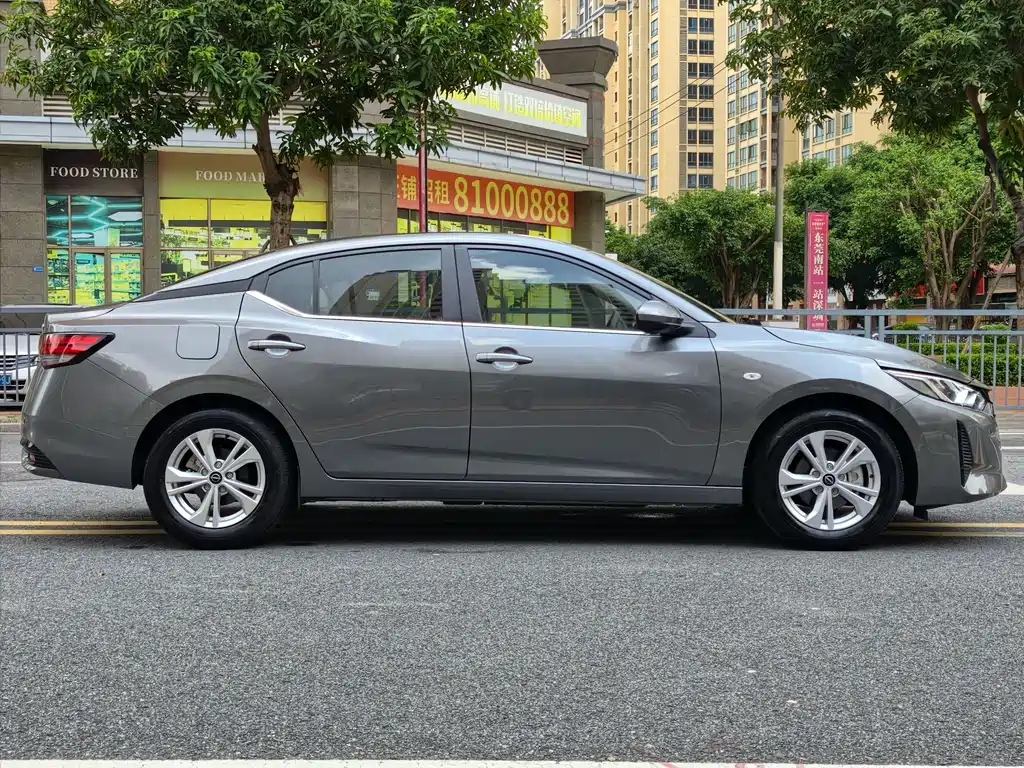 Sylphy 1.6 L CVT Carefree