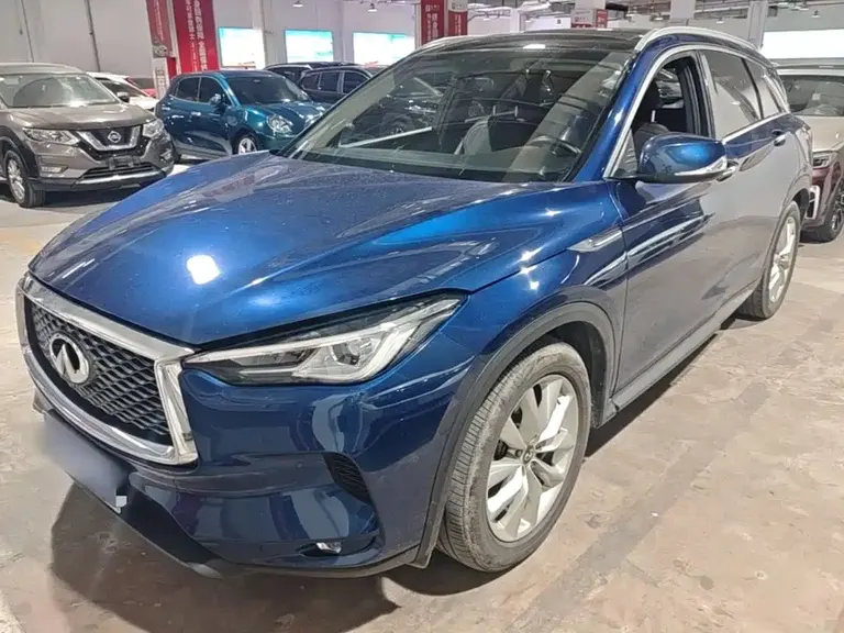 Infiniti QX50 2.0 T 2 WD Fashion