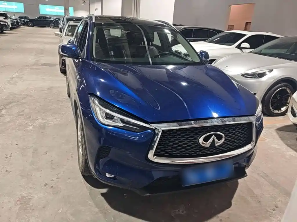 Infiniti QX50 2.0 T 2 WD Fashion