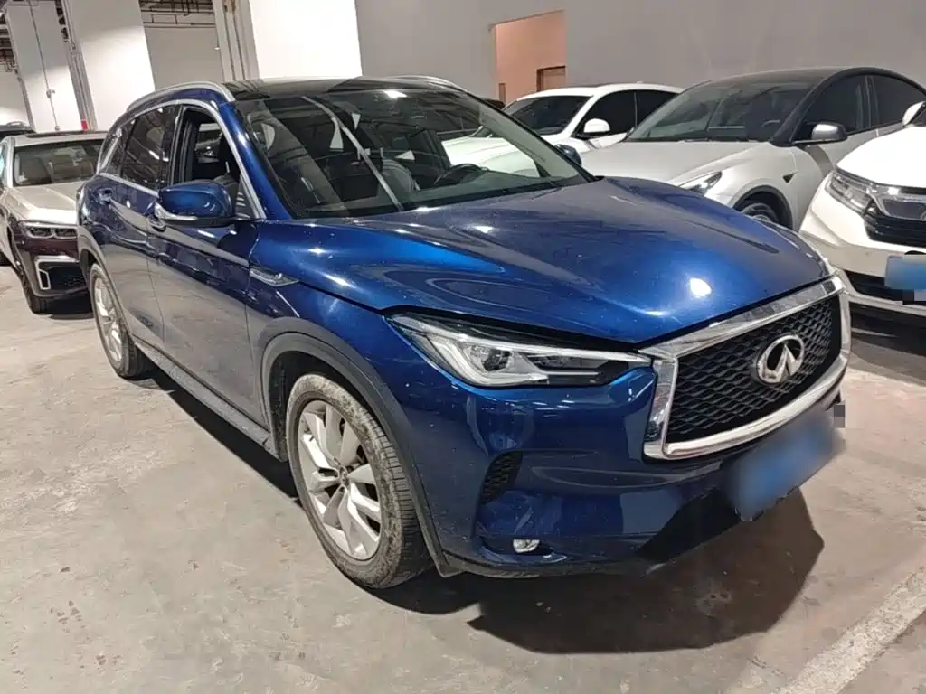 Infiniti QX50 2.0 T 2 WD Fashion
