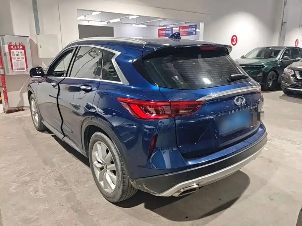 Infiniti QX50 2.0 T 2 WD Fashion