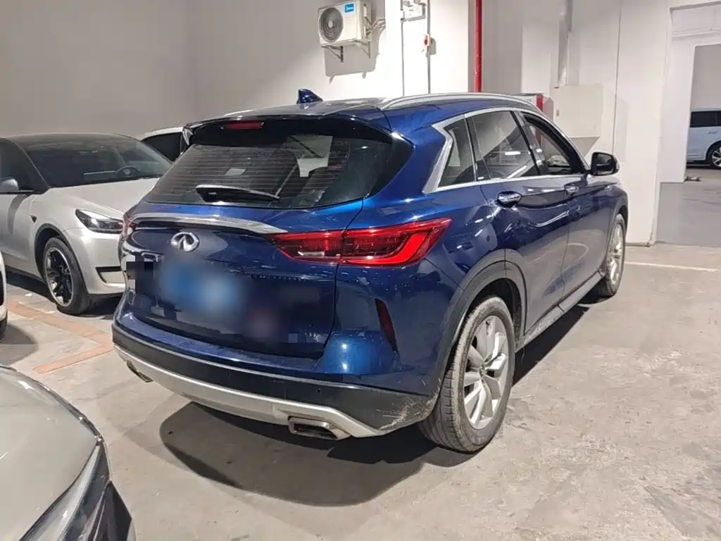 Infiniti QX50 2.0 T 2 WD Fashion
