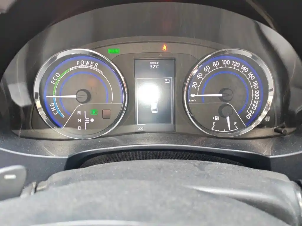 Levin Dual Engine 1.8 H V E-CVT Luxury