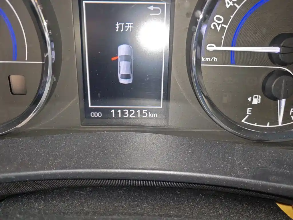 Levin Dual Engine 1.8 H V E-CVT Luxury