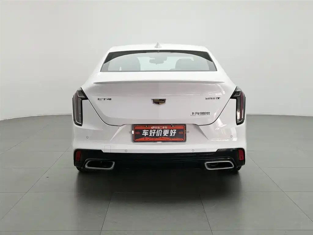 Cadillac CT4 28 T Fashion