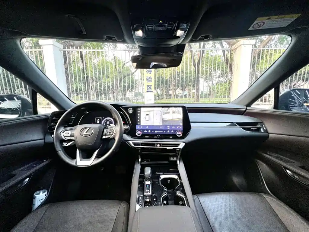 Lexus RX 350 h 4 WD Pure Enjoyment