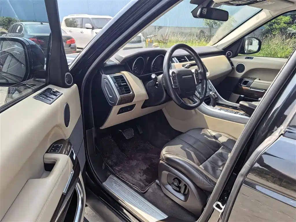 Range Rover Sport 3.0 SC V6 HSE