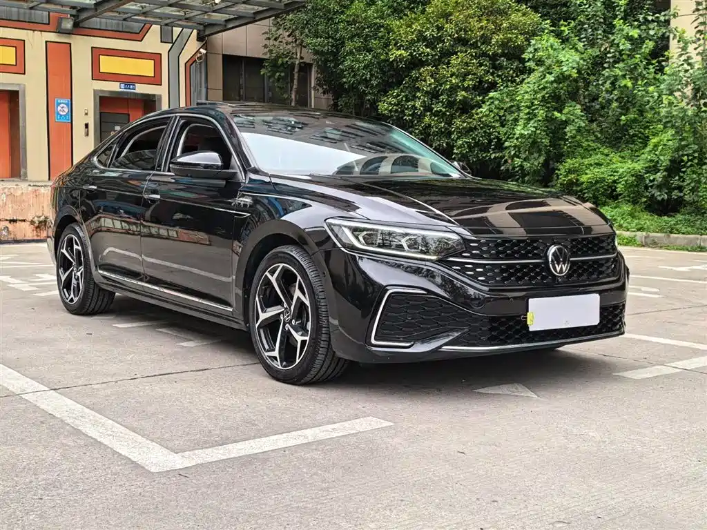 Passat 330 TSI Starry Sky Luxury