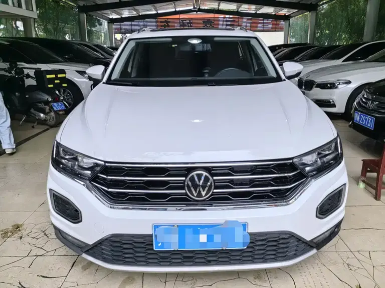 Volkswagen T-ROC 280 TSI DSG 2 WD Luxury Connected