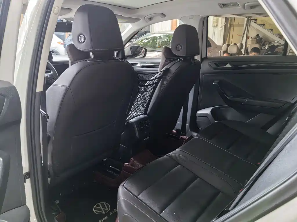 T-ROC 280 TSI DSG 2 WD Luxury Connected
