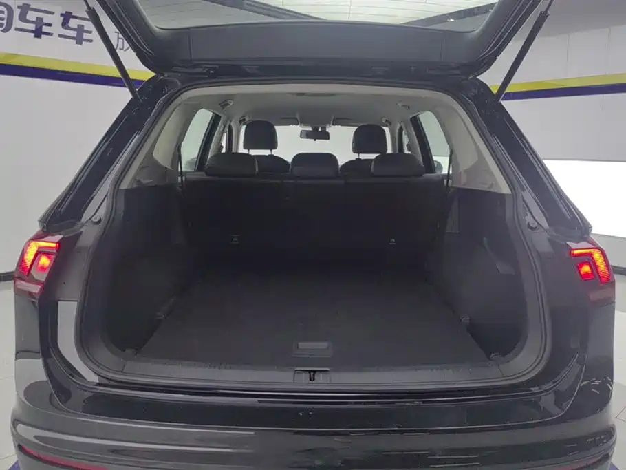 Tiguan L 330 TSI Auto 2 WD Comfort Enjoyment
