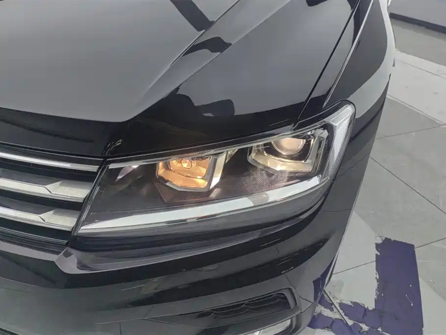 Tiguan L 330 TSI Auto 2 WD Comfort Enjoyment