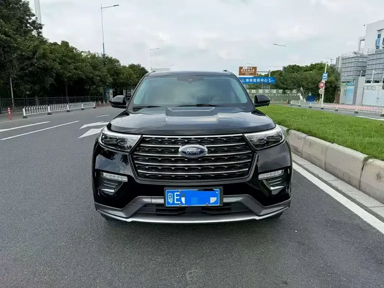 Ford Explorer EcoBoost 285 4 WD Style 6-seat