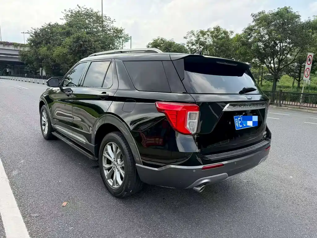 Explorer EcoBoost 285 4 WD Style 6-seat