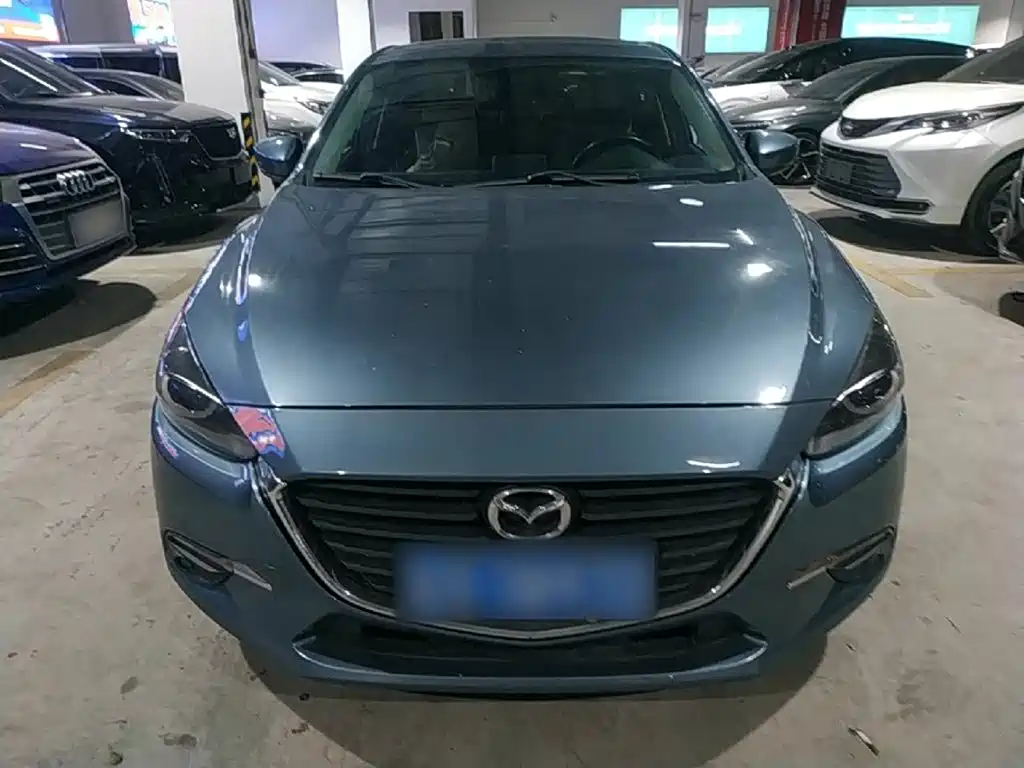 Mazda 3 Axela Sedan 1.5 L Auto Luxury CN-V