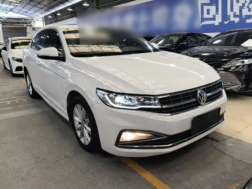Bora 1.5 L Auto Comfort