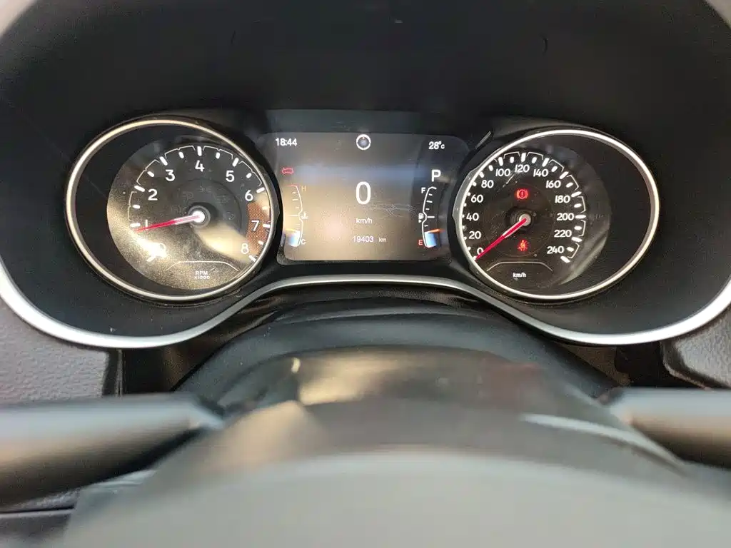 Compass 200 T Auto Home Enjoyment