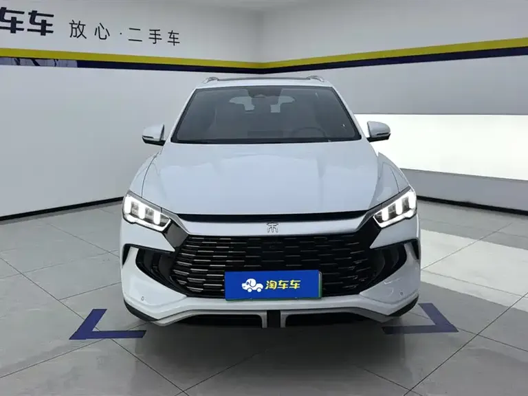 BYD Song Pro NEV Champion DM-i 110 KM Transcend