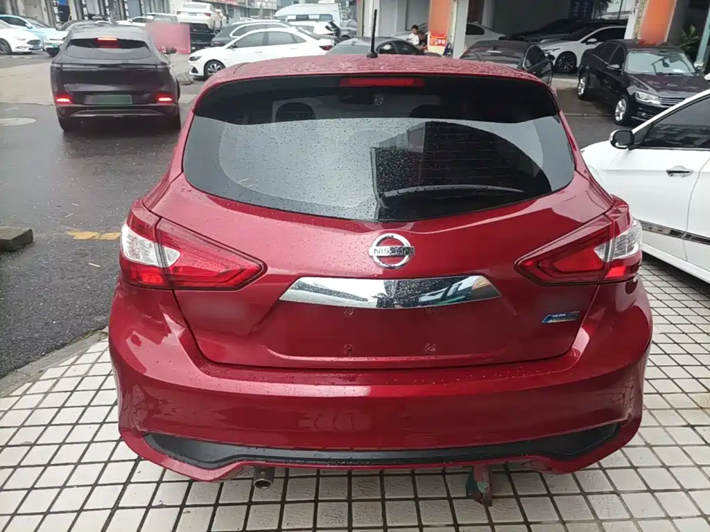 Tiida 1.6 L CVT Smart Enjoyment CN-VI