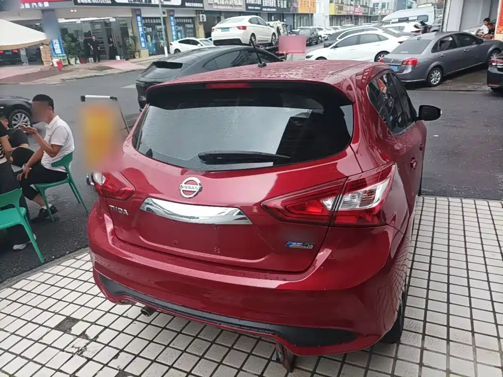 Tiida 1.6 L CVT Smart Enjoyment CN-VI