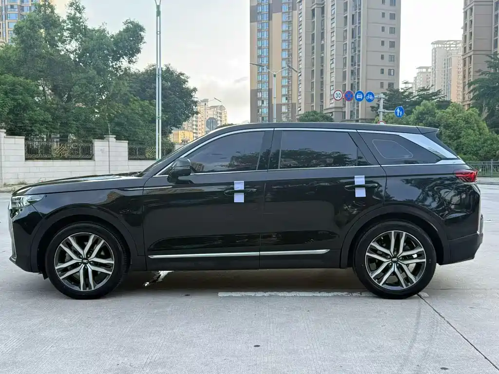 Besturn T99 奔腾T99 2022款 20 TD 自动尊享型